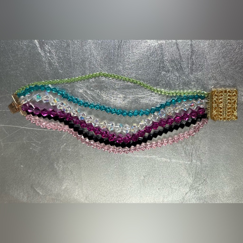 Colorful Beaded Bracelet w Gold Clasp Closure